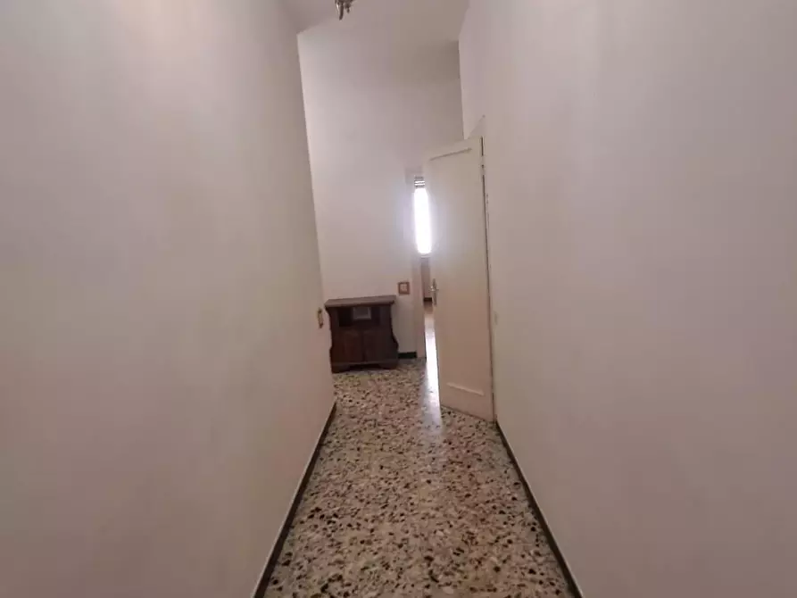 Immagine 49 di Appartamento in vendita  a Livorno