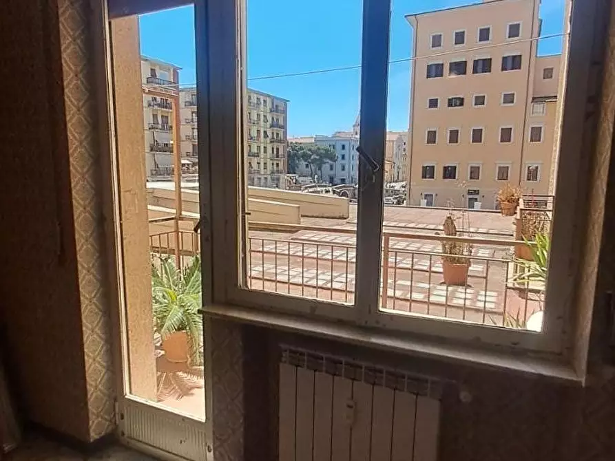 Immagine 10 di Appartamento in vendita  a Livorno