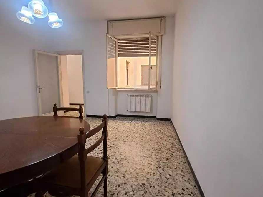 Immagine 17 di Appartamento in vendita  a Livorno