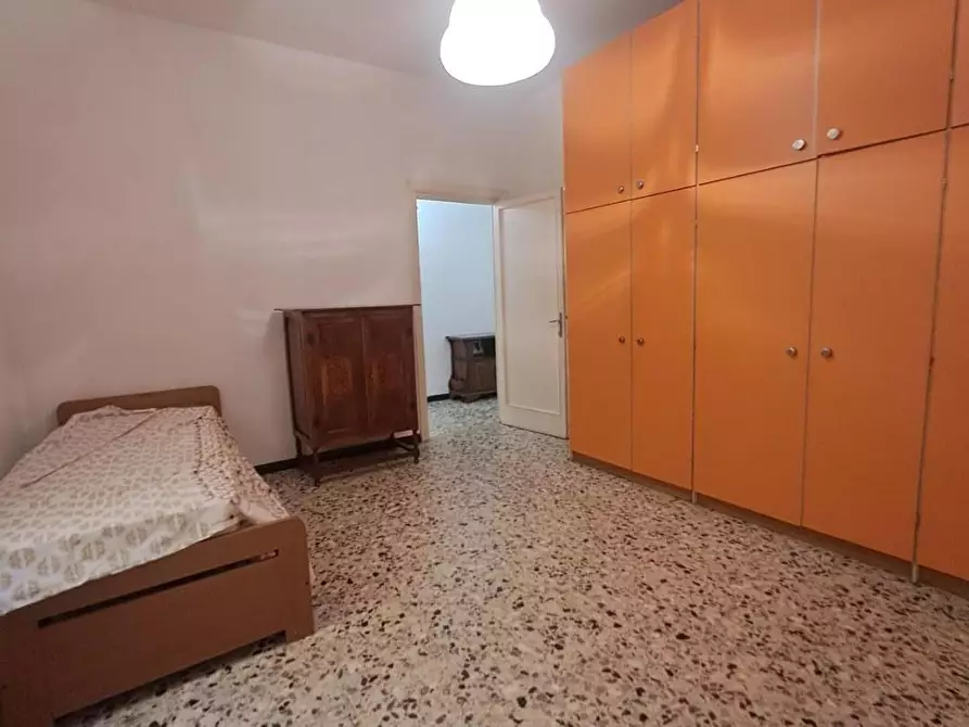 Immagine 41 di Appartamento in vendita  a Livorno