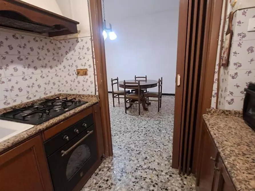 Immagine 14 di Appartamento in vendita  a Livorno