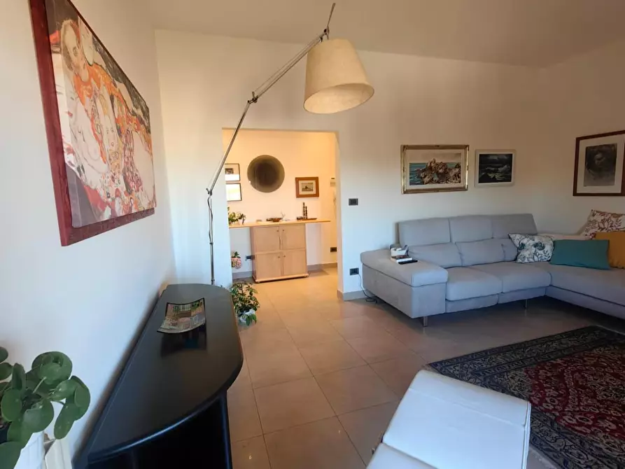 Immagine 8 di Appartamento in vendita  a Livorno