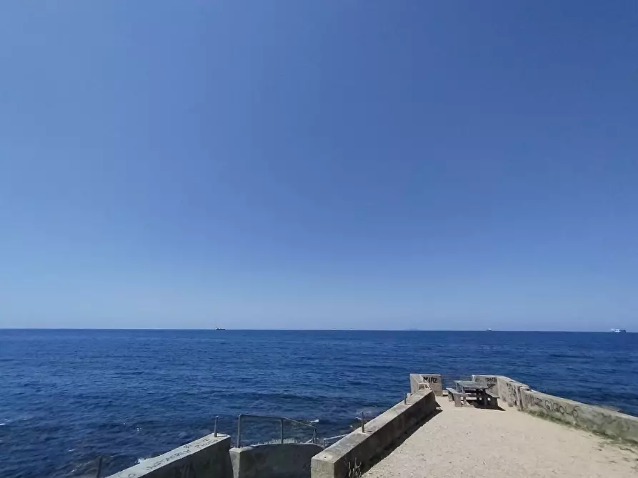 Immagine 56 di Appartamento in vendita  a Livorno