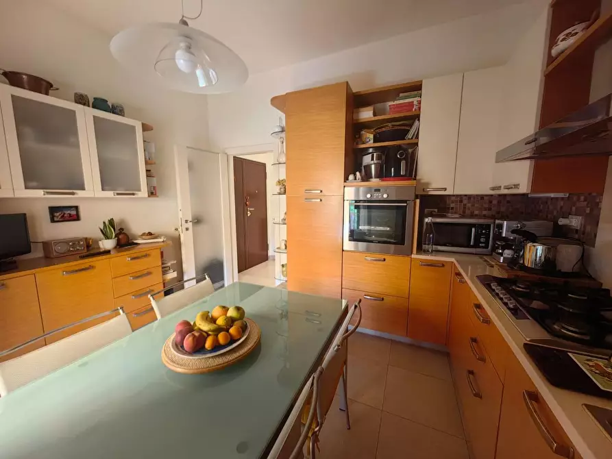 Immagine 18 di Appartamento in vendita  a Livorno