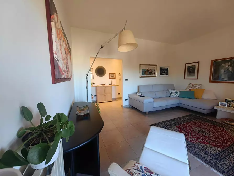 Immagine 3 di Appartamento in vendita  a Livorno