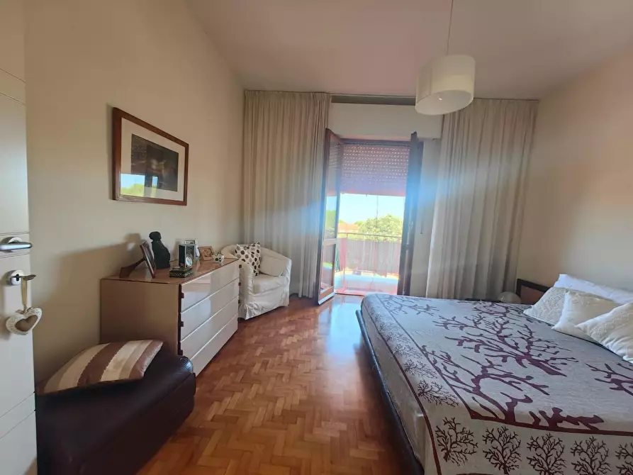Immagine 44 di Appartamento in vendita  a Livorno