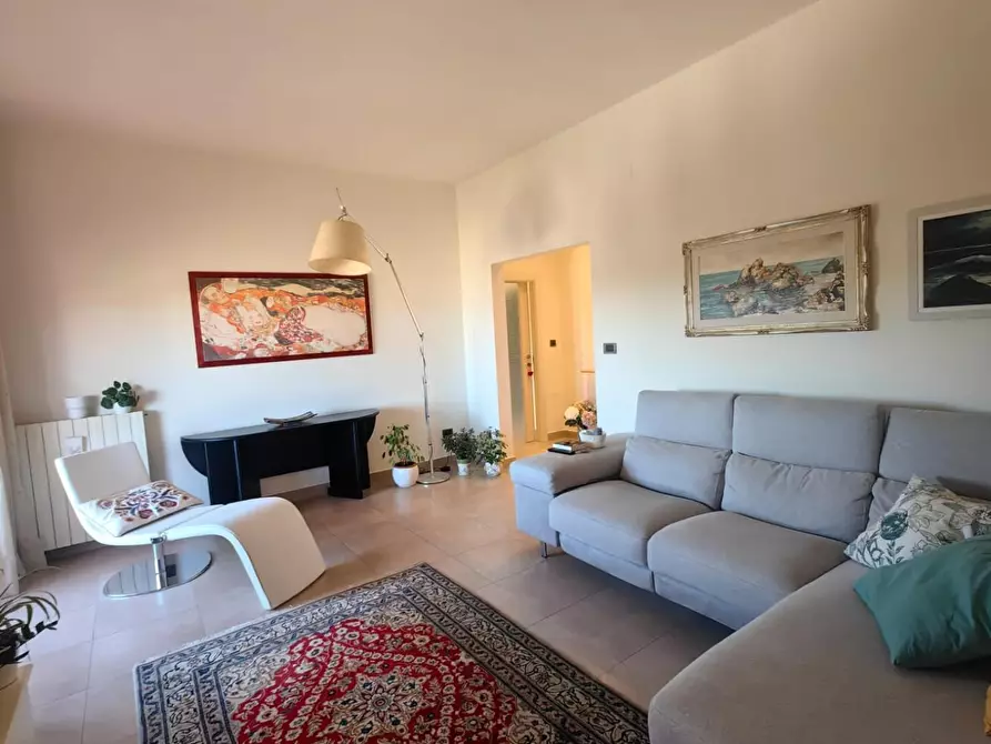 Immagine 12 di Appartamento in vendita  a Livorno