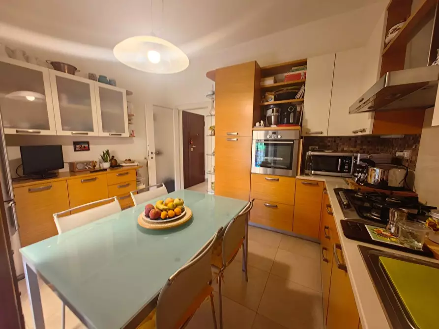 Immagine 17 di Appartamento in vendita  a Livorno