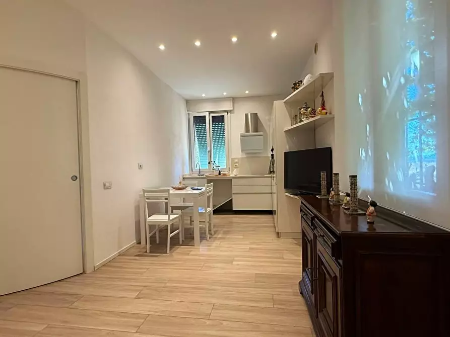 Immagine 2 di Appartamento in affitto  a Siena