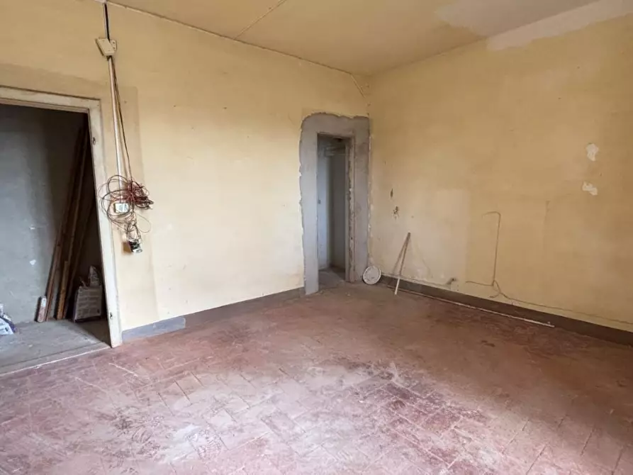 Immagine 44 di Porzione di casa in vendita  a Cascina