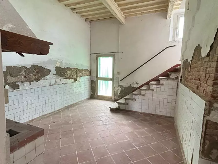 Immagine 10 di Porzione di casa in vendita  a Cascina