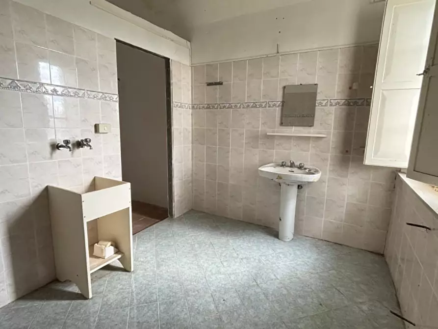 Immagine 29 di Porzione di casa in vendita  a Cascina