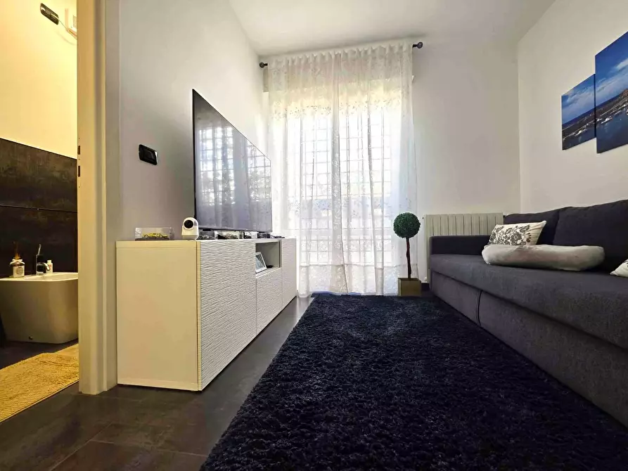 Immagine 13 di Porzione di casa in vendita  a Montignoso