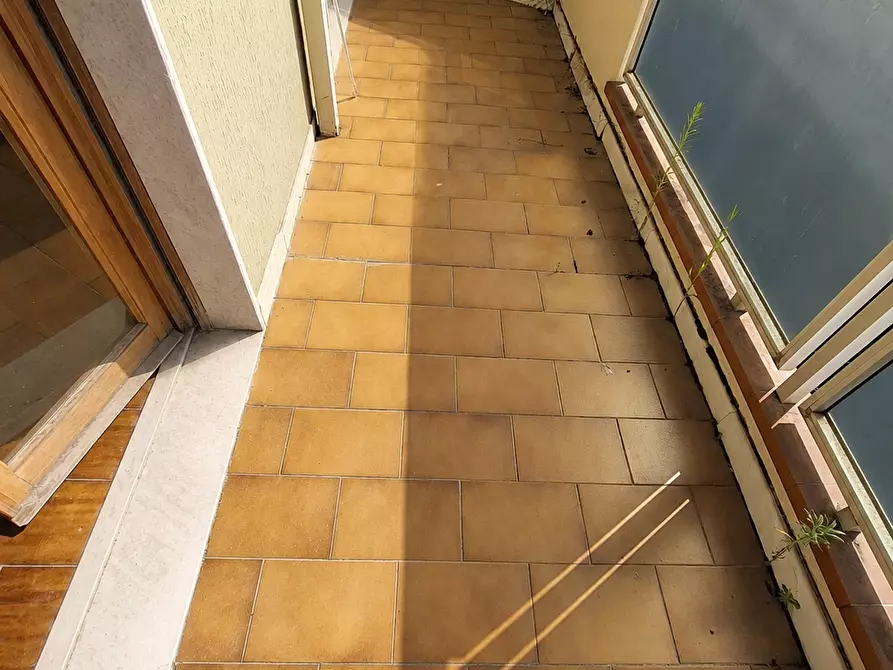 Immagine 5 di Appartamento in vendita  a Carrara