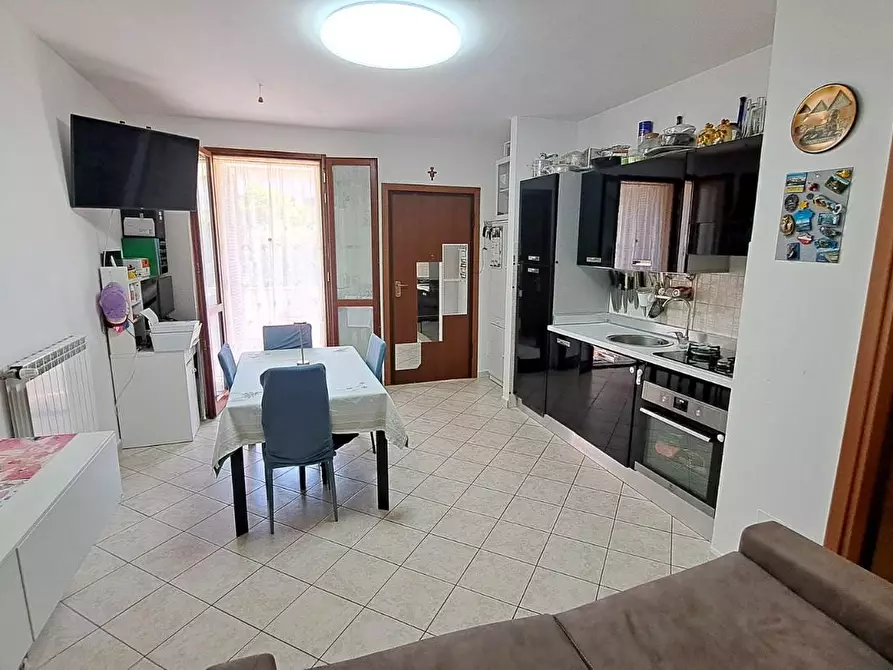 Immagine 2 di Appartamento in vendita  a Rosignano Marittimo