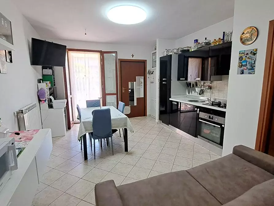 Immagine 6 di Appartamento in vendita  a Rosignano Marittimo