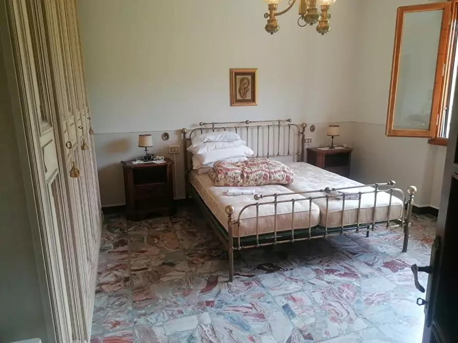 Immagine 10 di Casa bifamiliare in vendita  a Poggio A Caiano