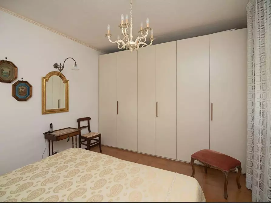 Immagine 10 di Appartamento in vendita  a Sarzana