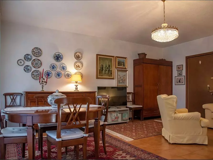 Immagine 3 di Appartamento in vendita  a Sarzana