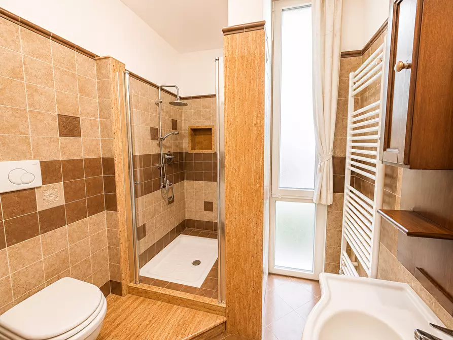 Immagine 9 di Appartamento in vendita  a Cascina