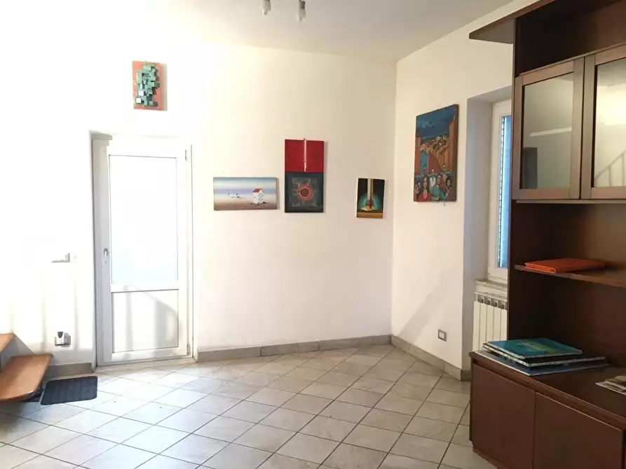 Immagine 15 di Appartamento in vendita  a Castelnuovo Magra