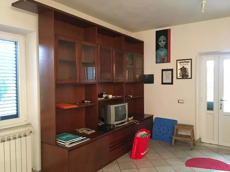 Immagine 7 di Appartamento in vendita  a Castelnuovo Magra