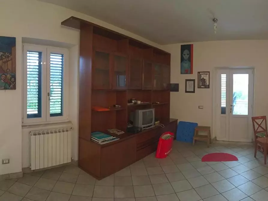 Immagine 8 di Appartamento in vendita  a Castelnuovo Magra