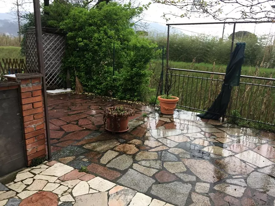 Immagine 2 di Appartamento in vendita  a Castelnuovo Magra