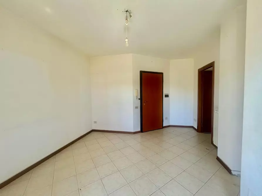Immagine 5 di Appartamento in vendita  a Siena