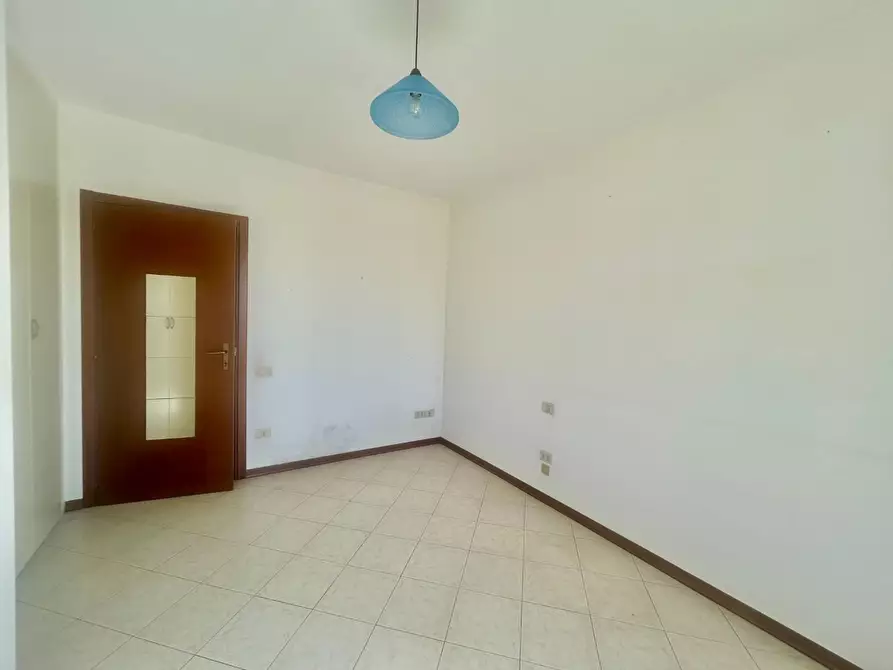 Immagine 11 di Appartamento in vendita  a Siena