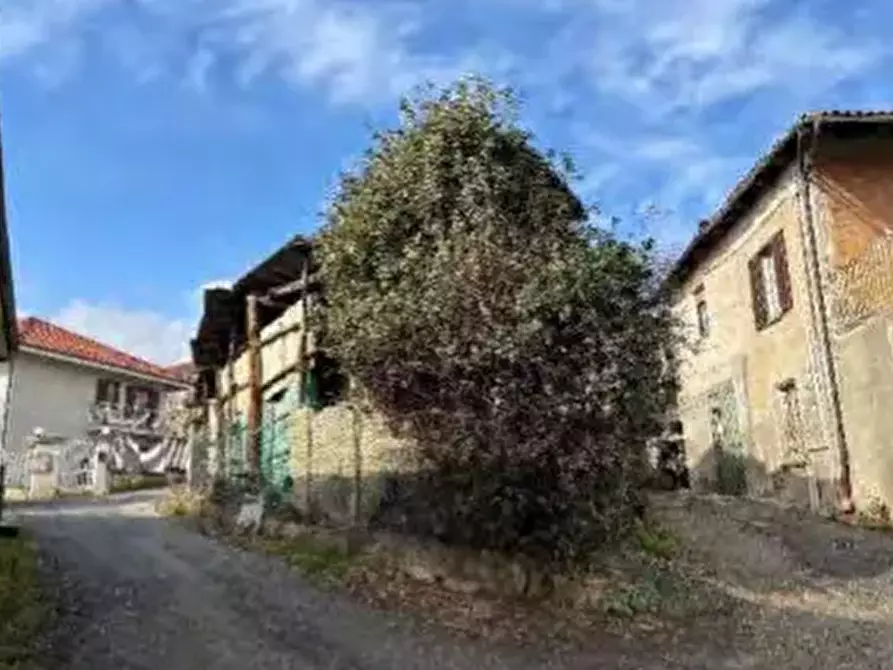Immagine 1 di Garage in vendita  a San Secondo Di Pinerolo