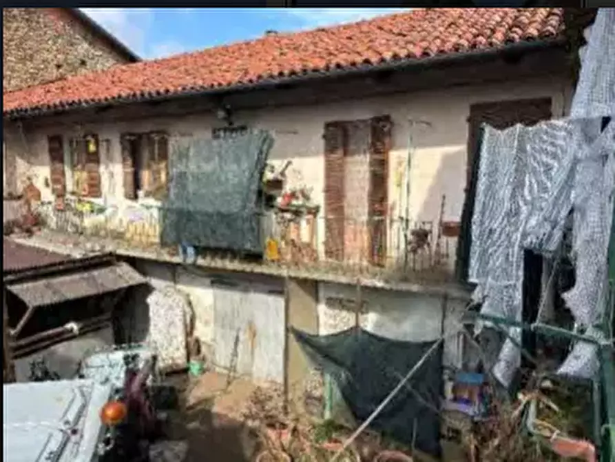 Immagine 2 di Garage in vendita  a San Secondo Di Pinerolo