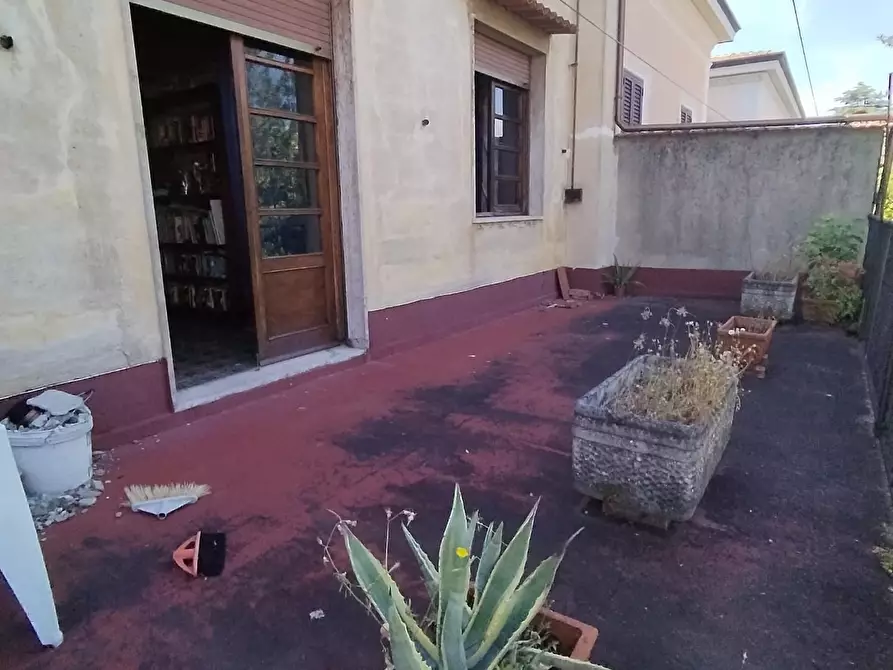 Immagine 32 di Villetta a schiera in vendita  a Livorno