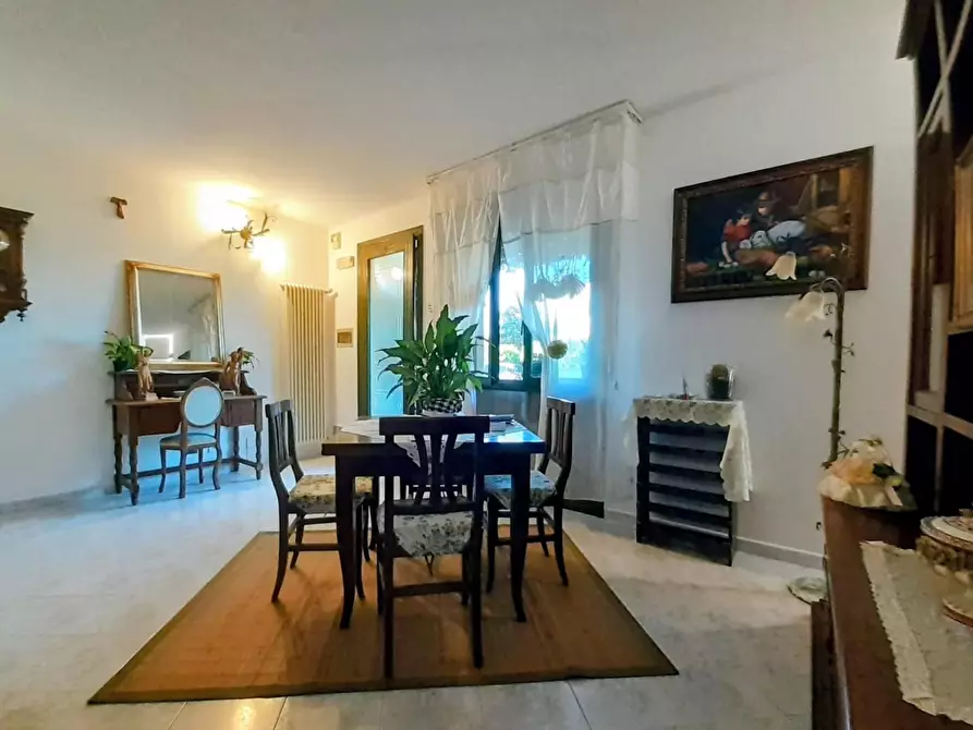 Immagine 11 di Appartamento in vendita  a Calcinaia