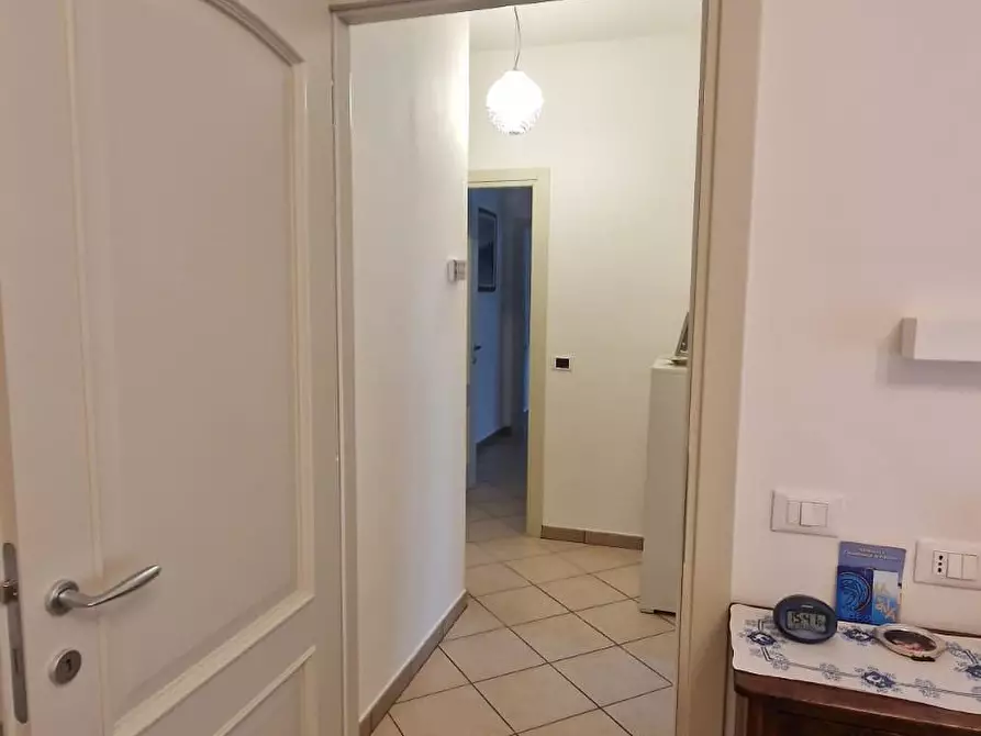 Immagine 18 di Appartamento in vendita  a Viareggio