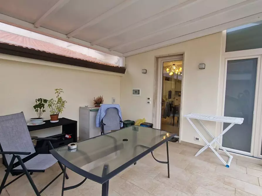Immagine 15 di Appartamento in vendita  a Viareggio