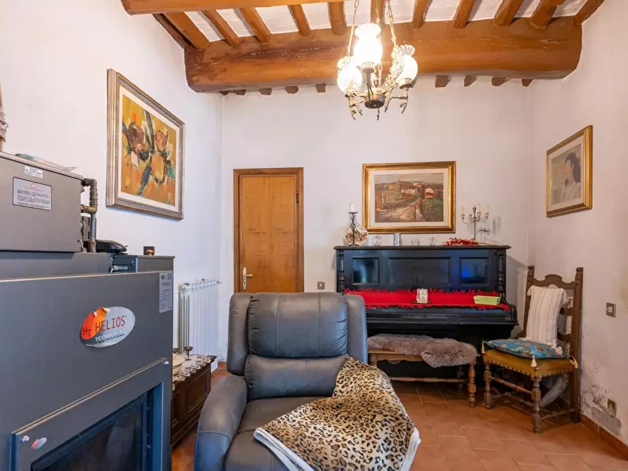 Immagine 7 di Rustico / casale in vendita  a Buti