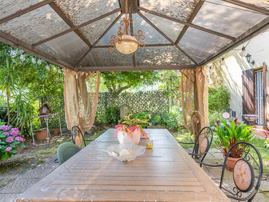 Immagine 37 di Rustico / casale in vendita  a Buti
