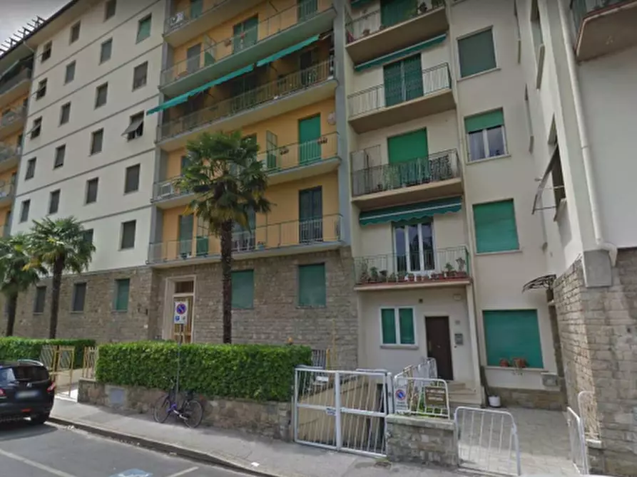 Immagine 2 di Appartamento in vendita  a Firenze