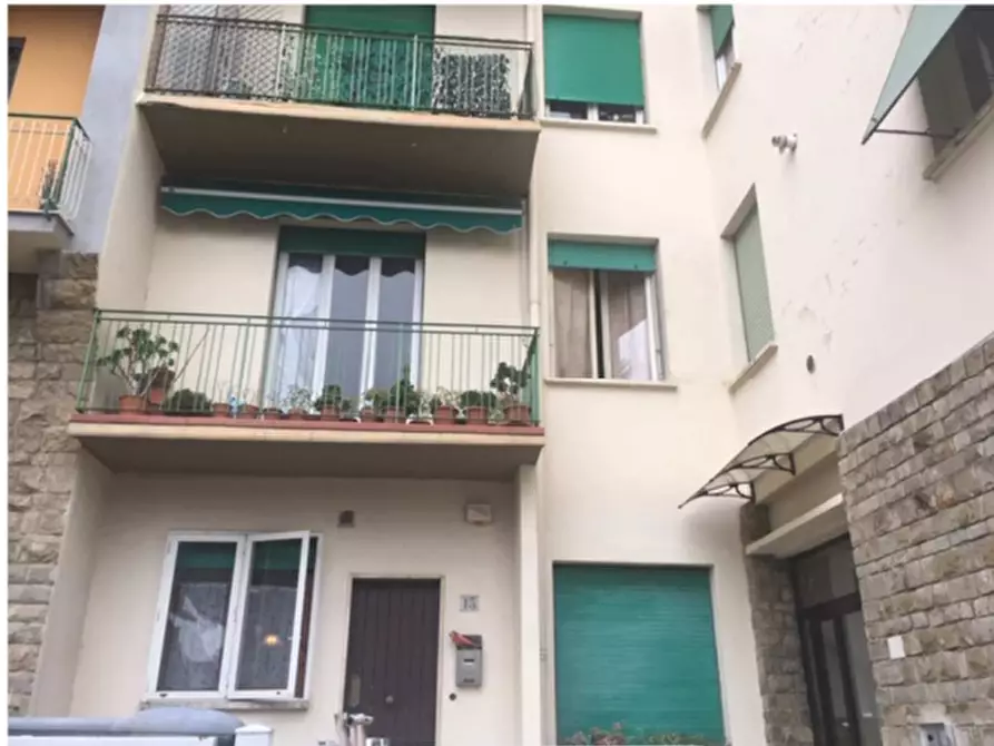 Immagine 4 di Appartamento in vendita  a Firenze