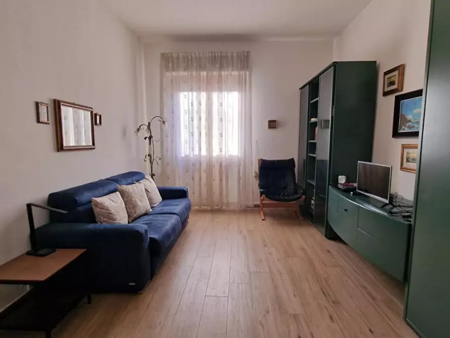 Immagine 1 di Appartamento in vendita  a Viareggio