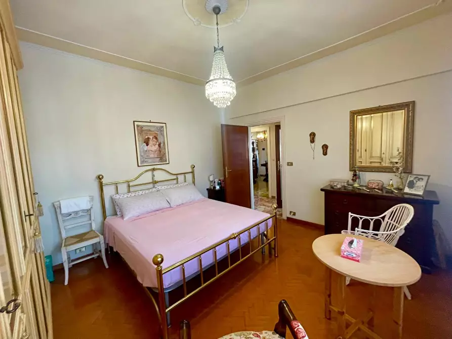 Immagine 45 di Appartamento in vendita  a Lucca