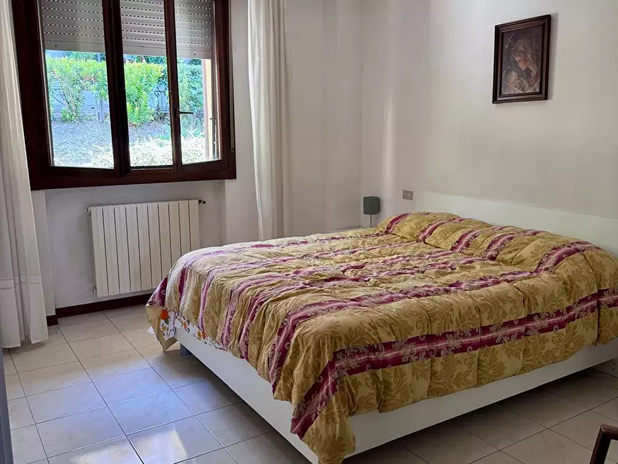Immagine 10 di Villetta a schiera in vendita  a Massa