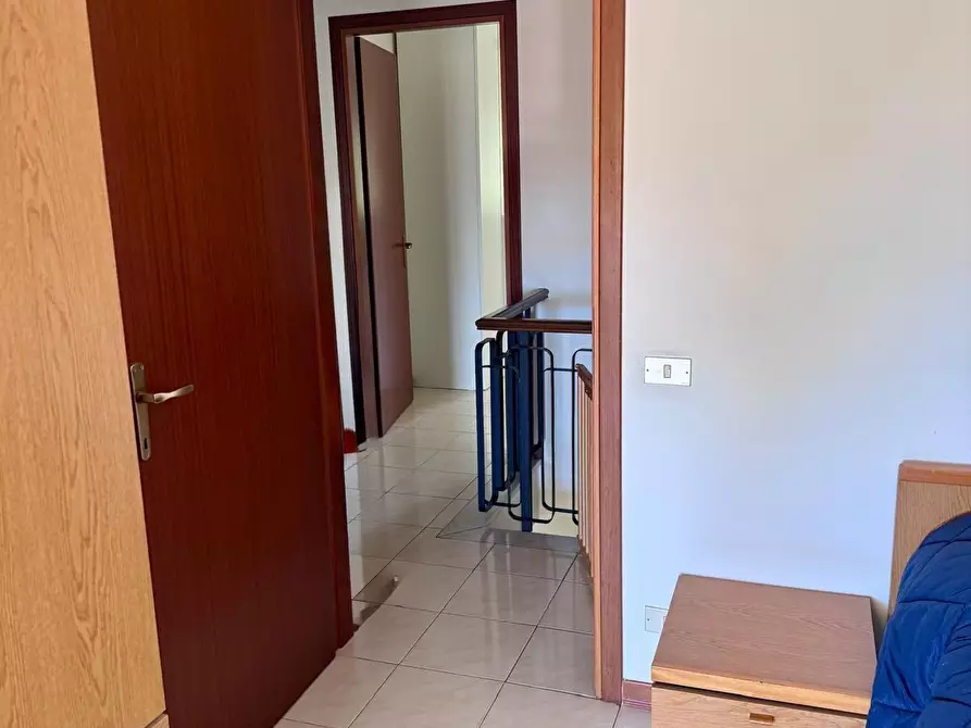 Immagine 16 di Villetta a schiera in vendita  a Massa