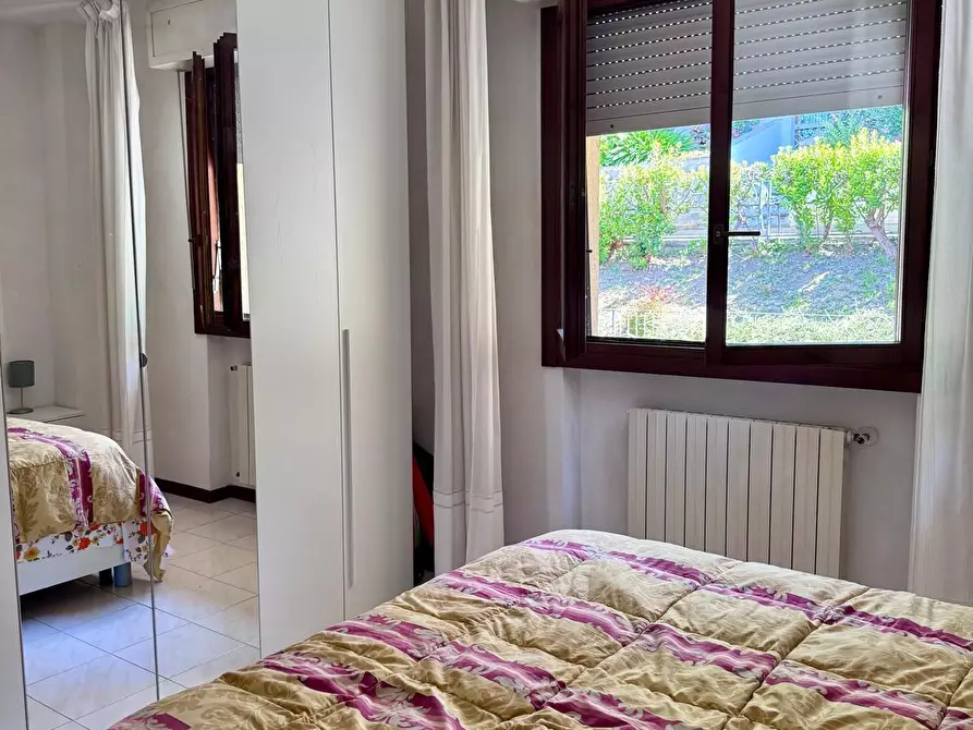 Immagine 11 di Villetta a schiera in vendita  a Massa