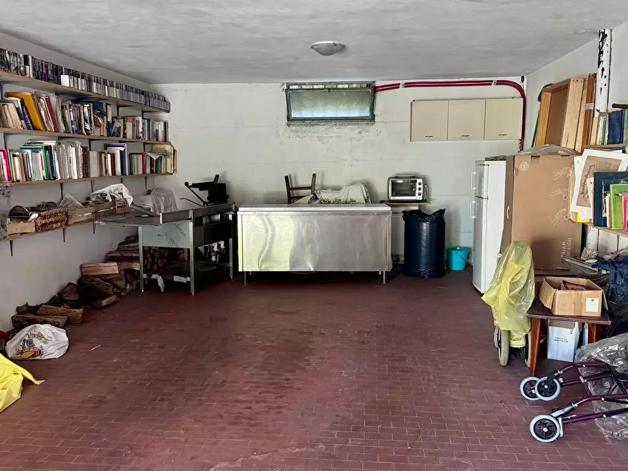 Immagine 25 di Villetta a schiera in vendita  a Massa
