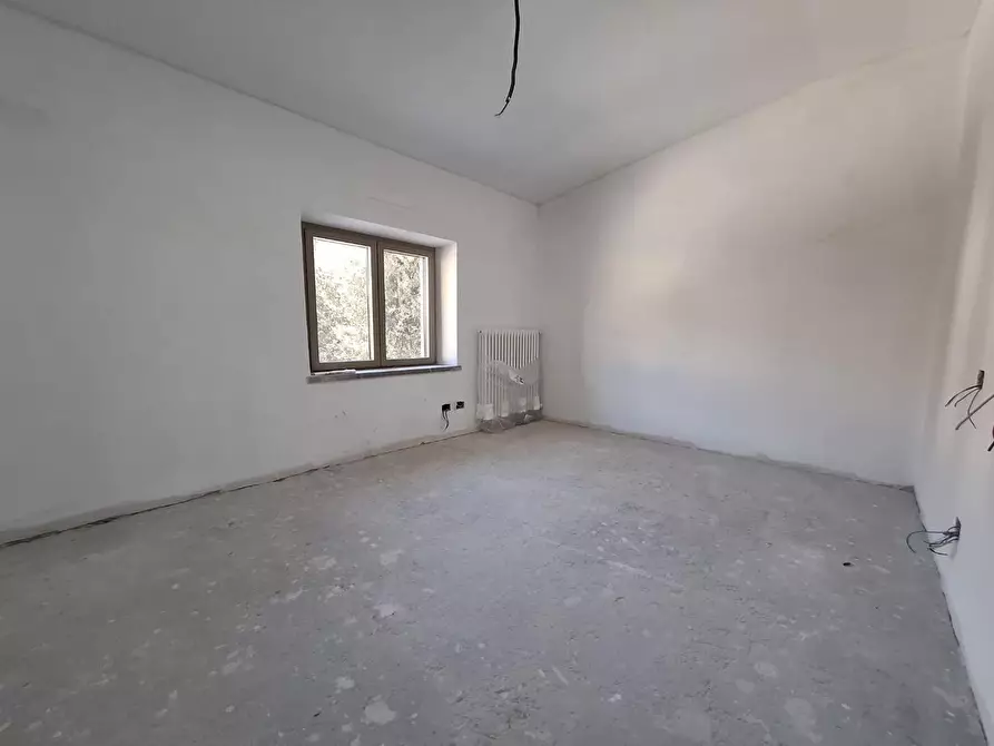 Immagine 18 di Appartamento in vendita  a Carrara