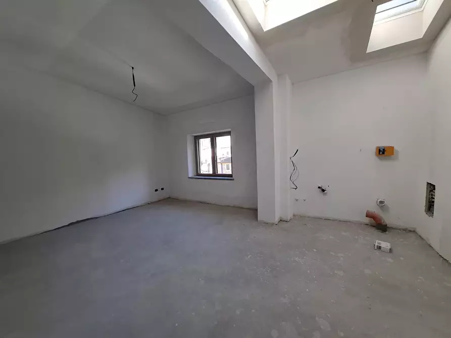 Immagine 16 di Appartamento in vendita  a Carrara