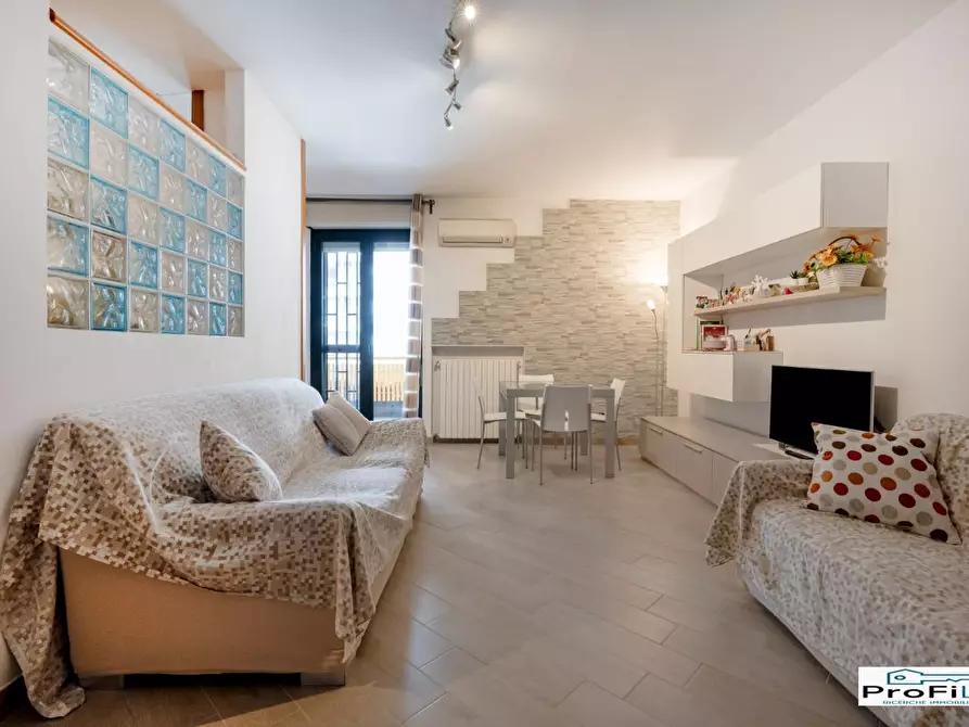 Immagine 2 di Appartamento in vendita  a Bari