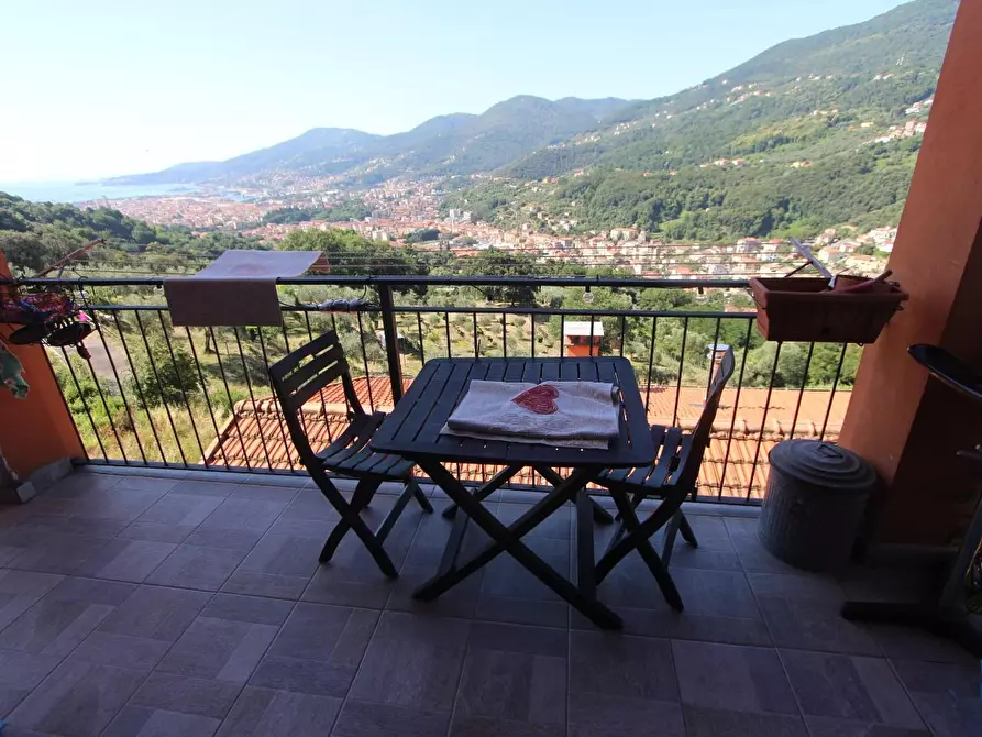 Immagine 1 di Villetta a schiera in vendita  a La Spezia
